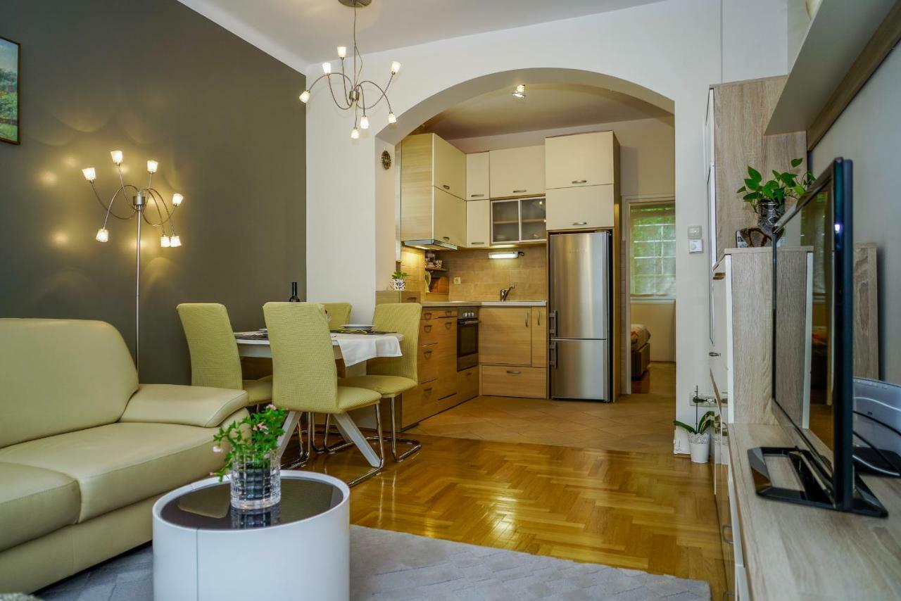 Yellow Bike Apartment 萨格勒布 外观 照片