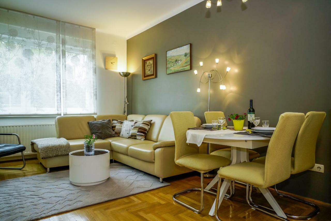 Yellow Bike Apartment 萨格勒布 外观 照片
